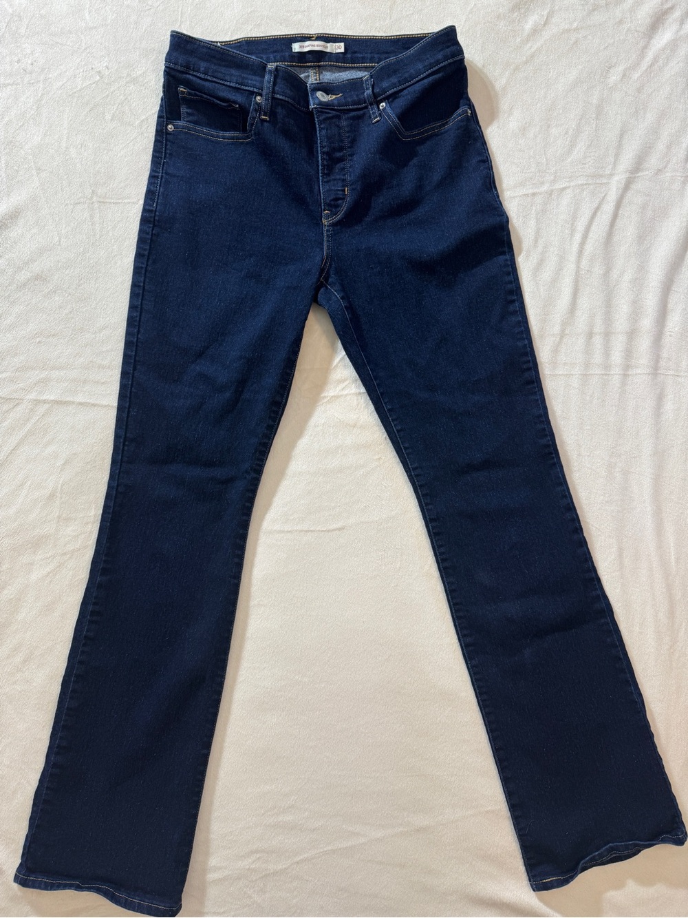 Levi's 315 Shaping BootCut Jeans